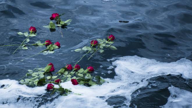 Fra minneseremonien etter Turøyulykken. Foto Statoil